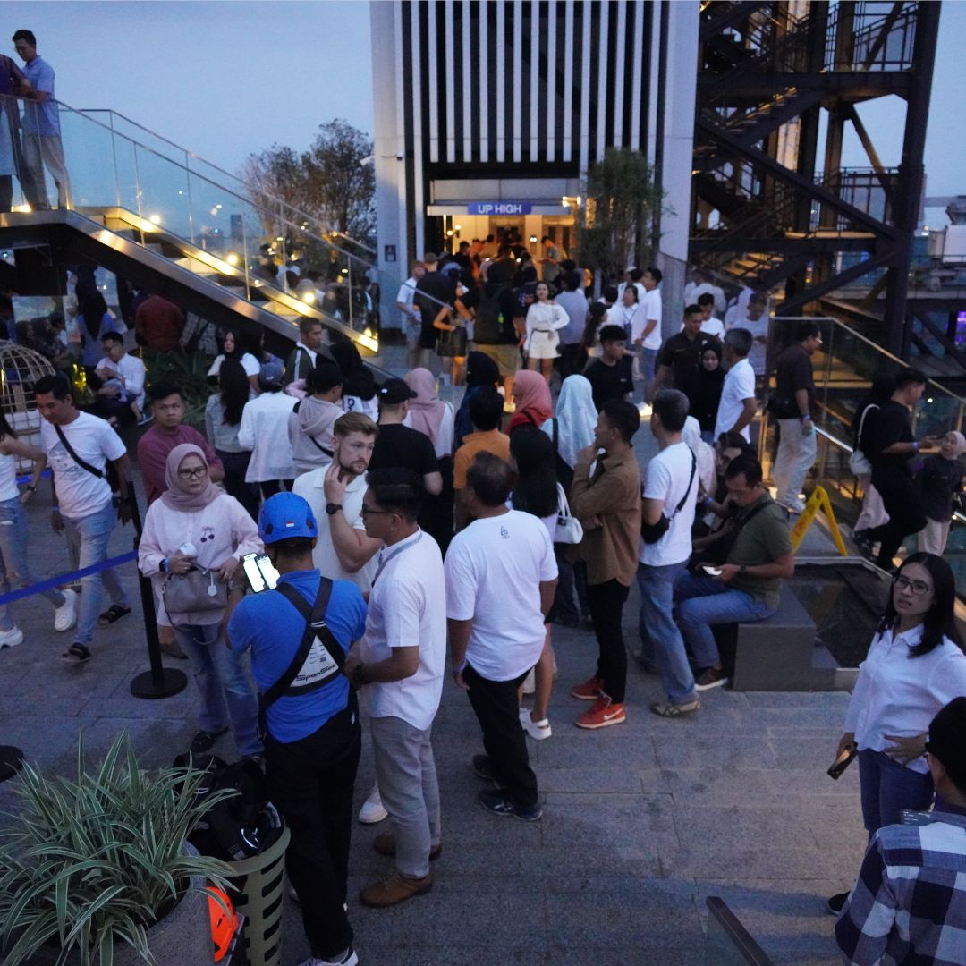 Up at Thamrin Nine.