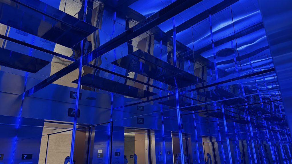 Lift Gedung Tinggi